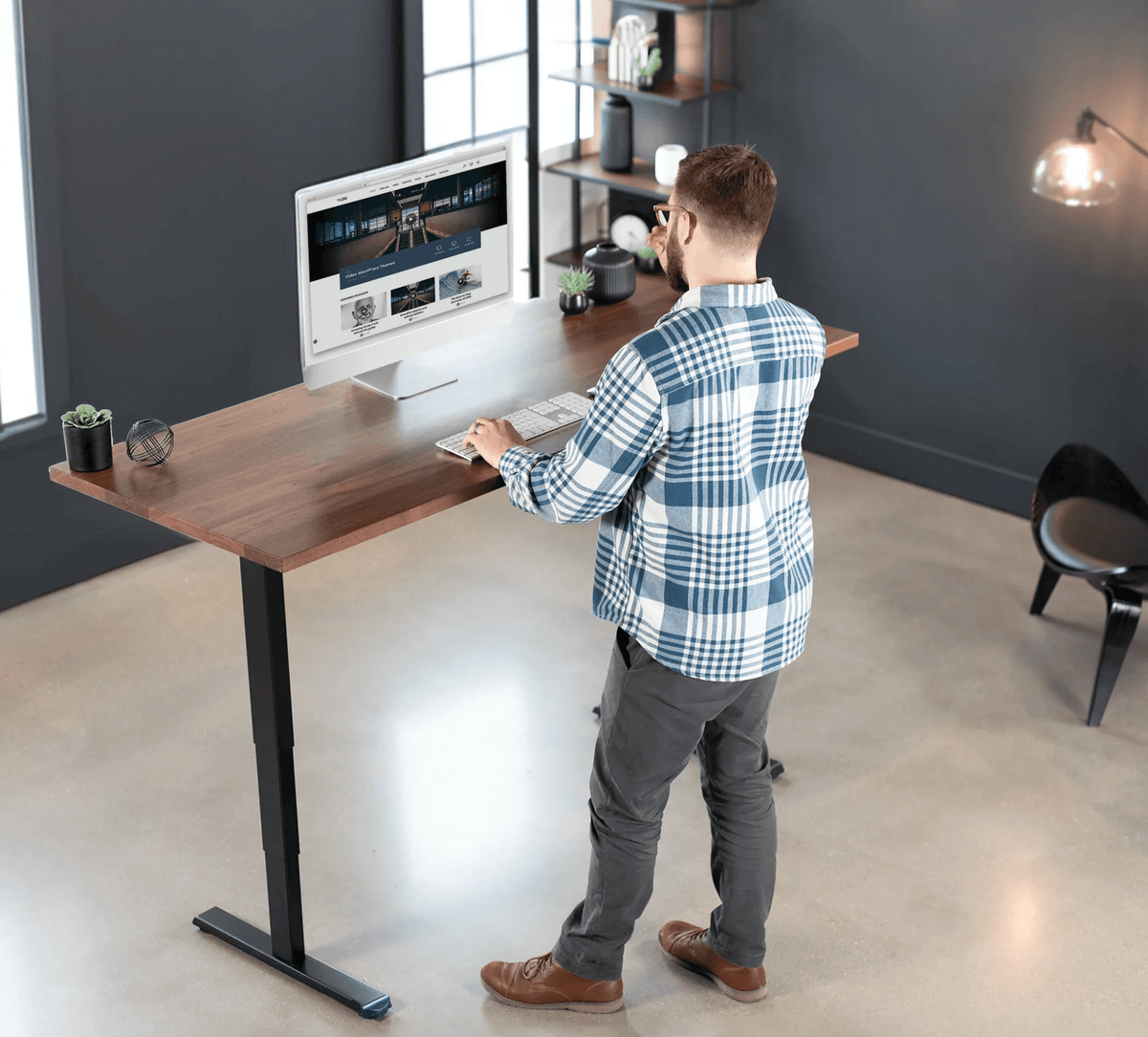 Sit stand desk in walnut